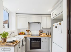 Kitchen- click for photo gallery